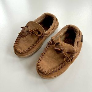 Cabelas Cognac Brown Suede Leather Faux Fur Lined Kids Slippers Size 1 Youth